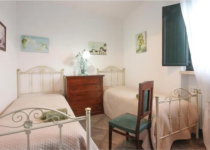 Specchia * Villa Castelli