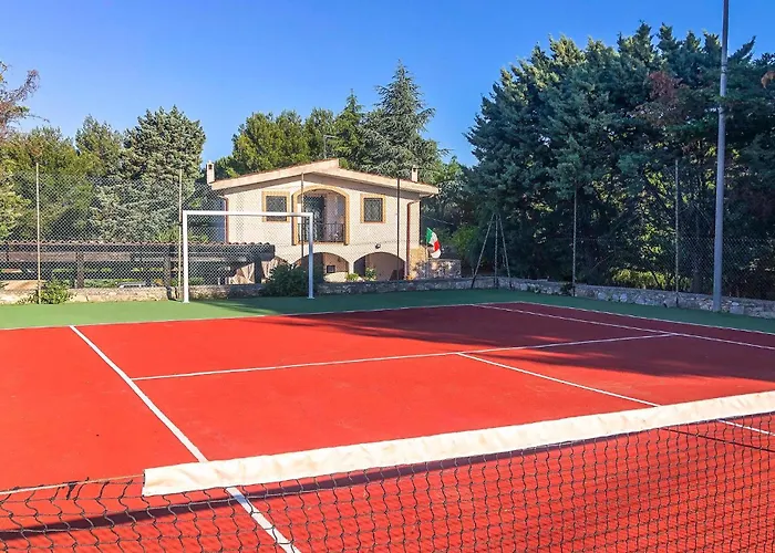 Specchia * Villa Castelli